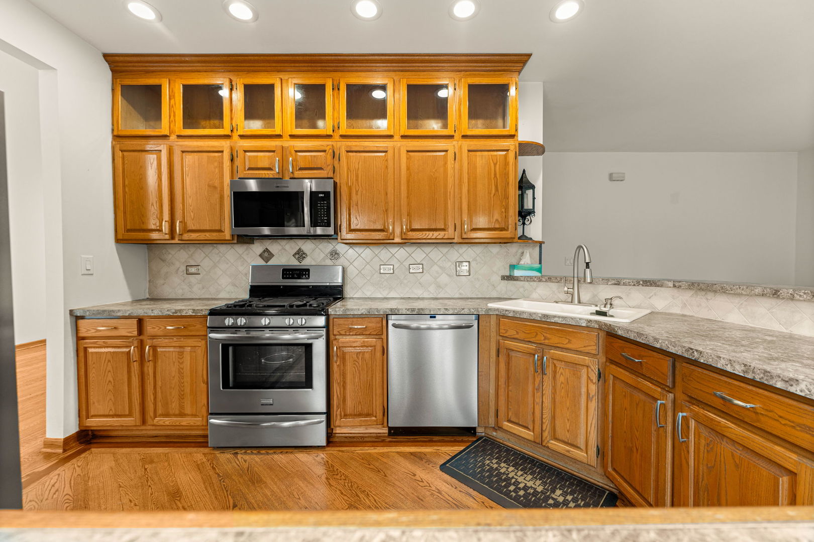 707 Marigold Court, Naperville, IL 60540