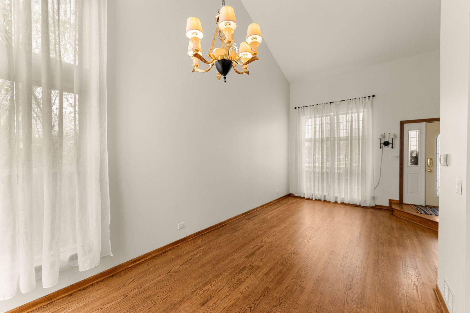 707 Marigold Court, Naperville, IL 60540