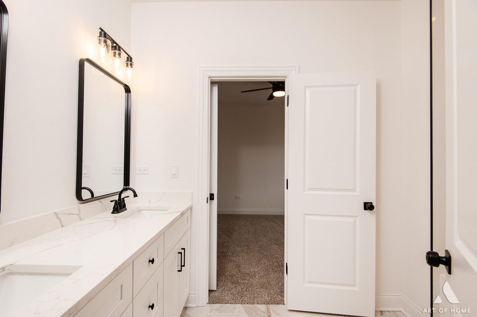 10649 S Sawyer Avenue, Chicago, IL 60655