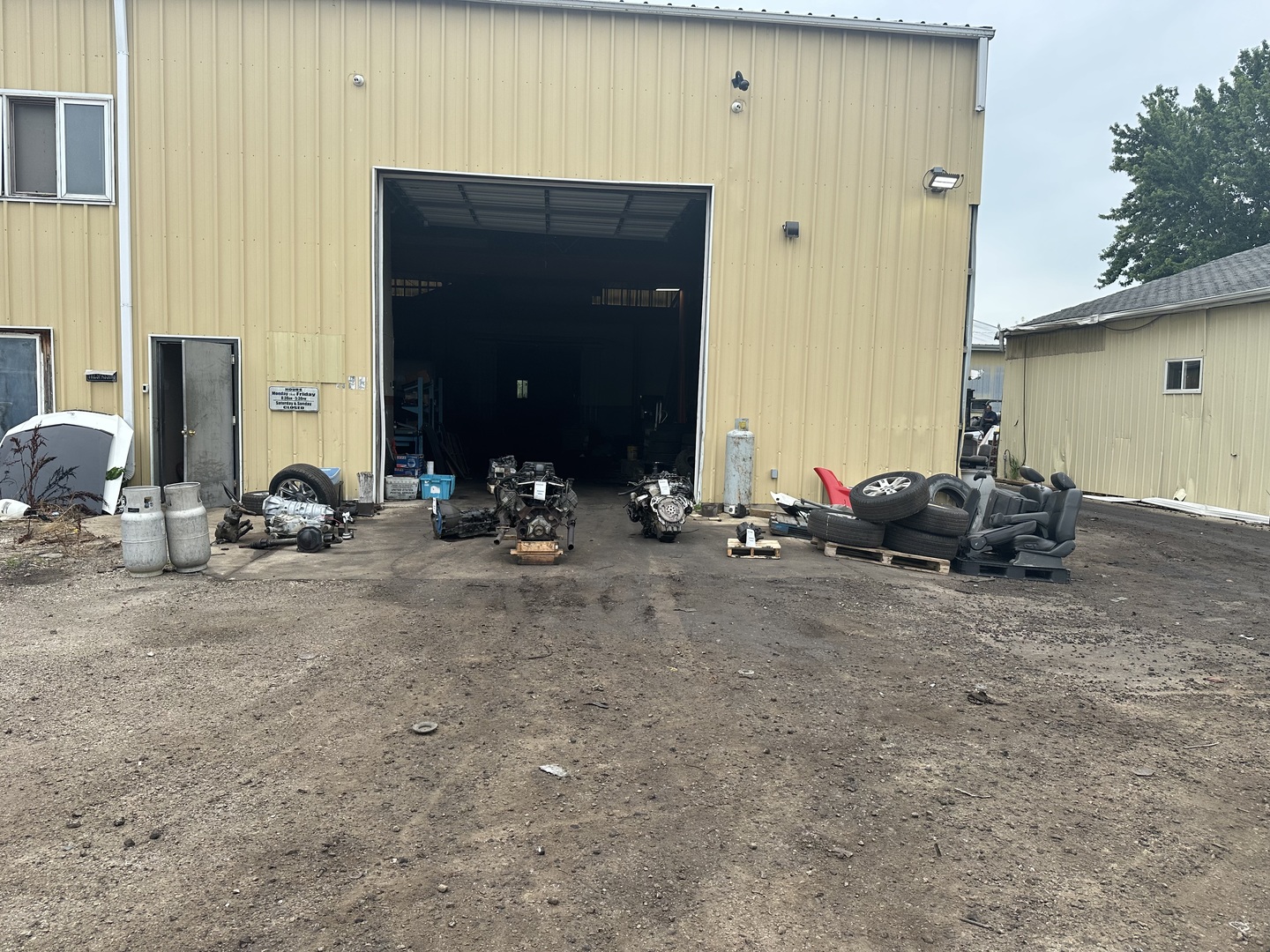 500 E Railroad Avenue, Leland, IL 60531