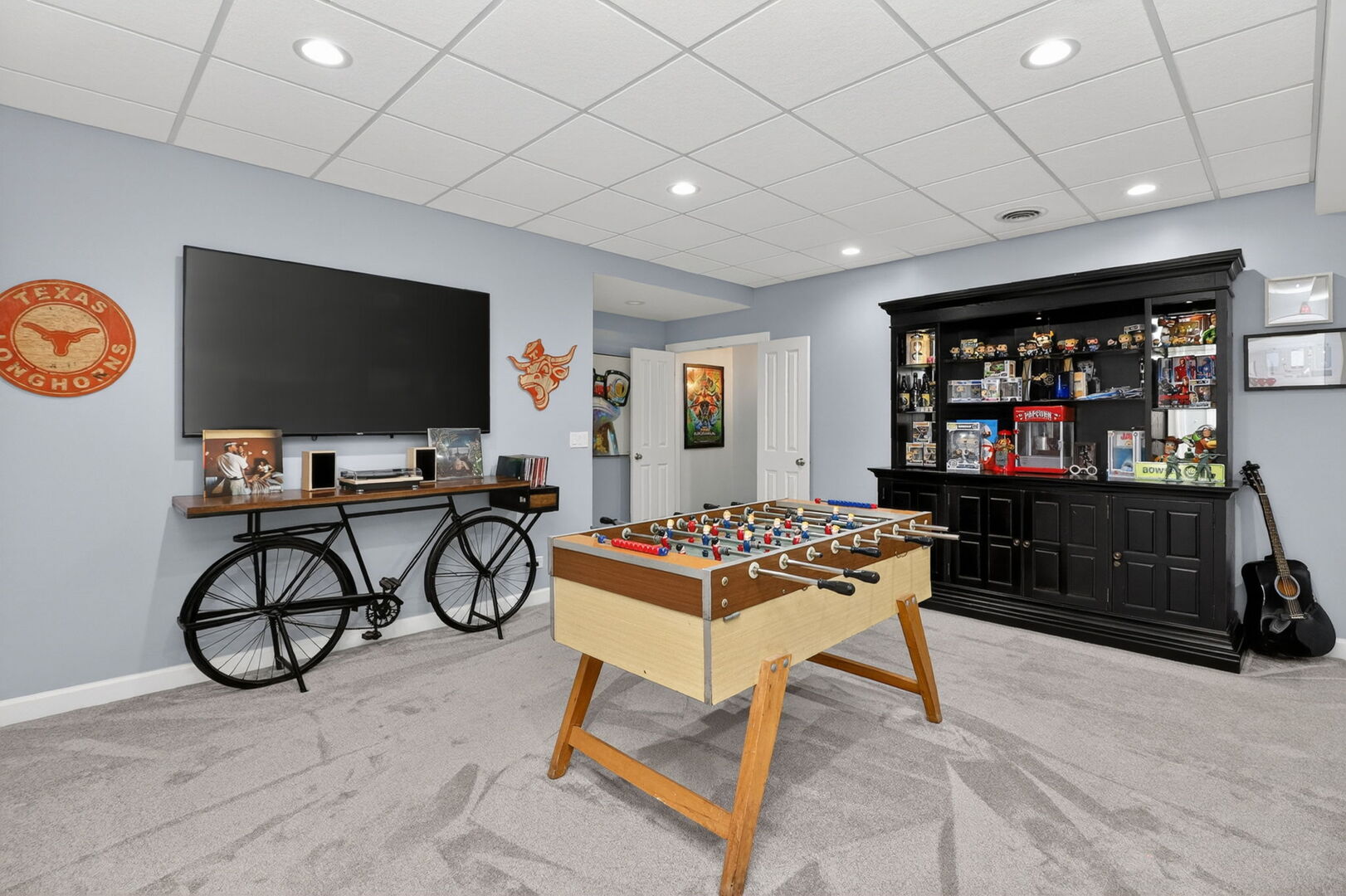 702 S Wilmette Avenue, Westmont, IL 60559