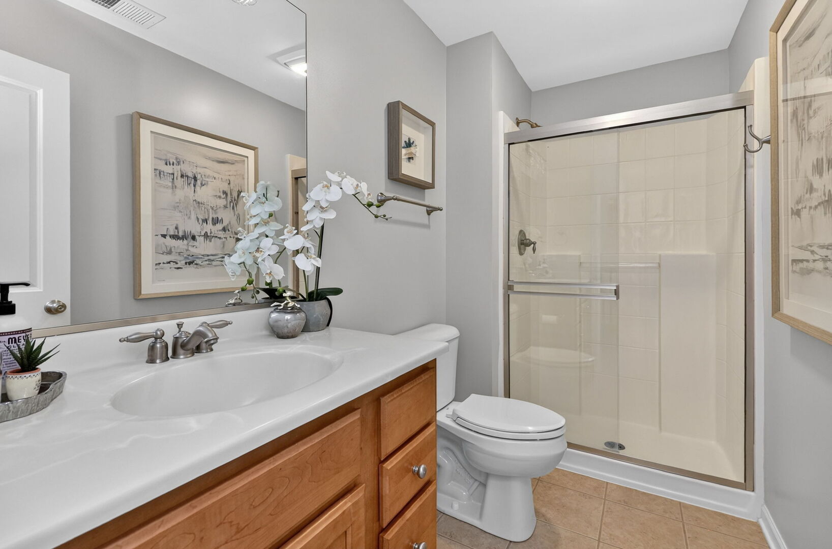 702 S Wilmette Avenue, Westmont, IL 60559