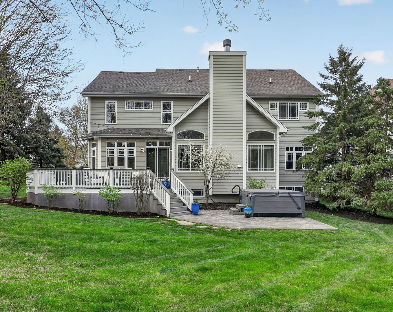 702 S Wilmette Avenue, Westmont, IL 60559