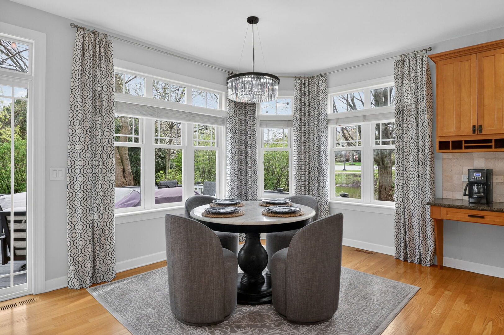 702 S Wilmette Avenue, Westmont, IL 60559