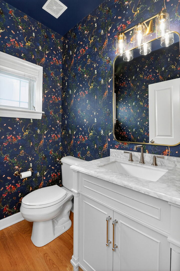 702 S Wilmette Avenue, Westmont, IL 60559