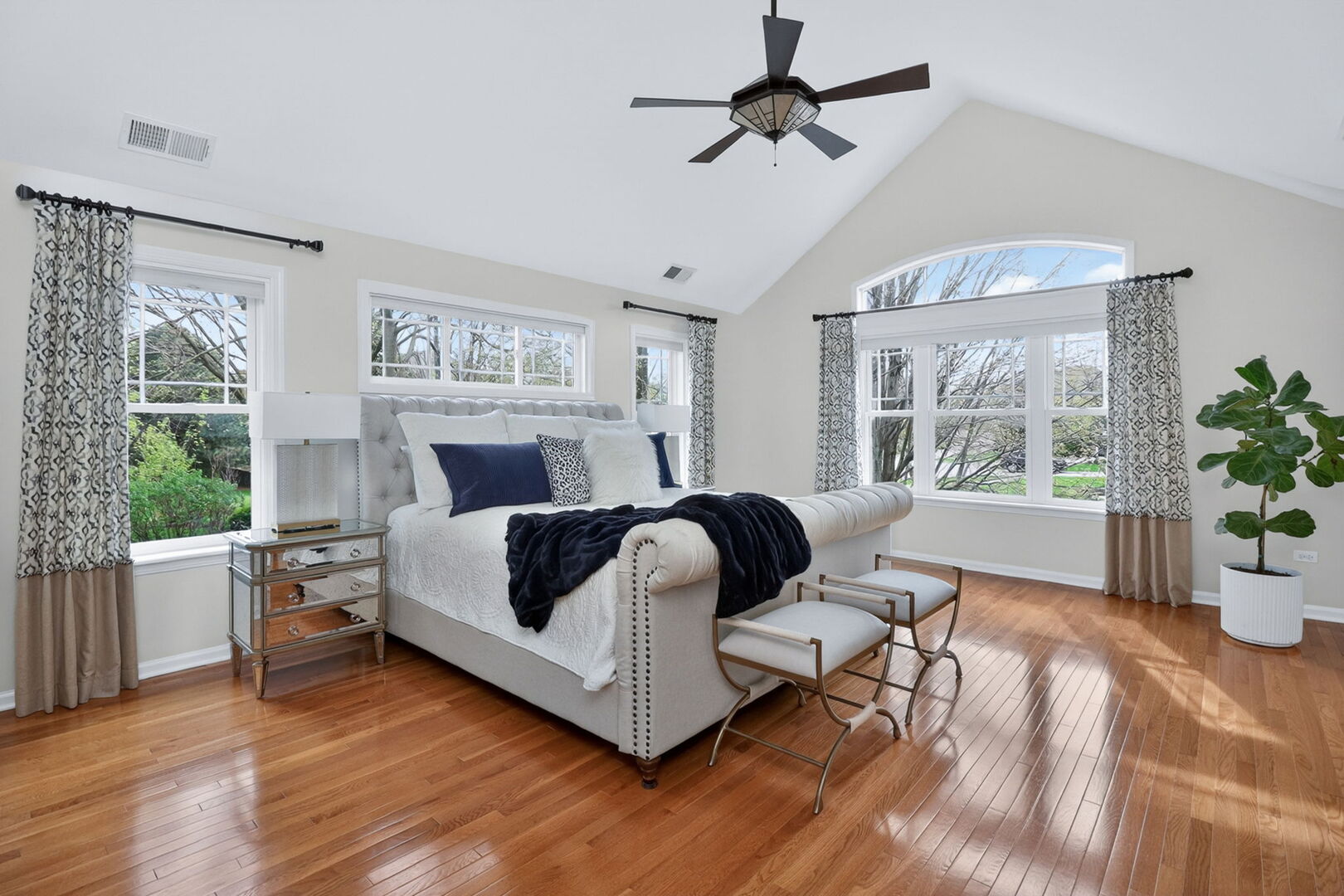 702 S Wilmette Avenue, Westmont, IL 60559