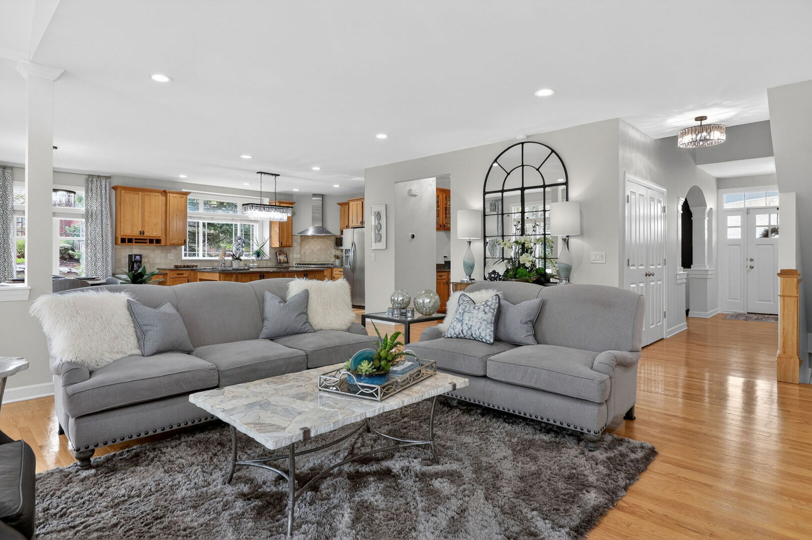 702 S Wilmette Avenue, Westmont, IL 60559