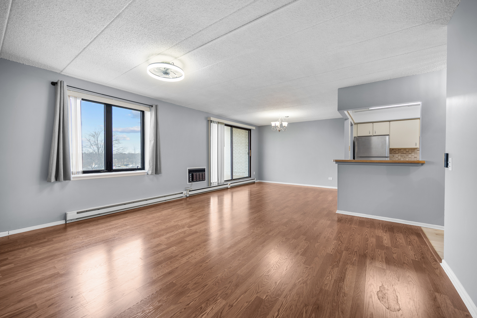 9118 W Elmwood Drive #3K, Niles, IL 60714