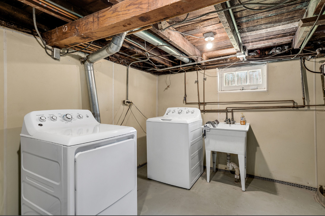 519 N Park Street, Westmont, IL 60559