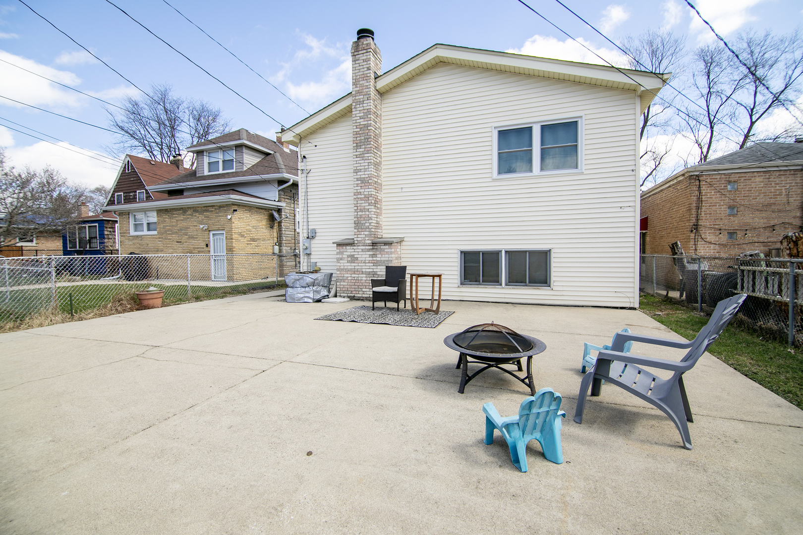 12214 Maple Avenue, Blue Island, IL 60406