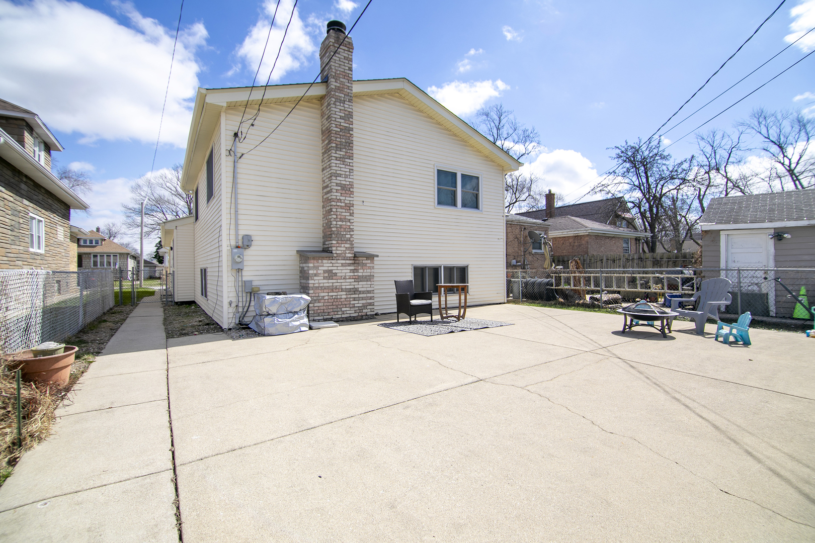 12214 Maple Avenue, Blue Island, IL 60406