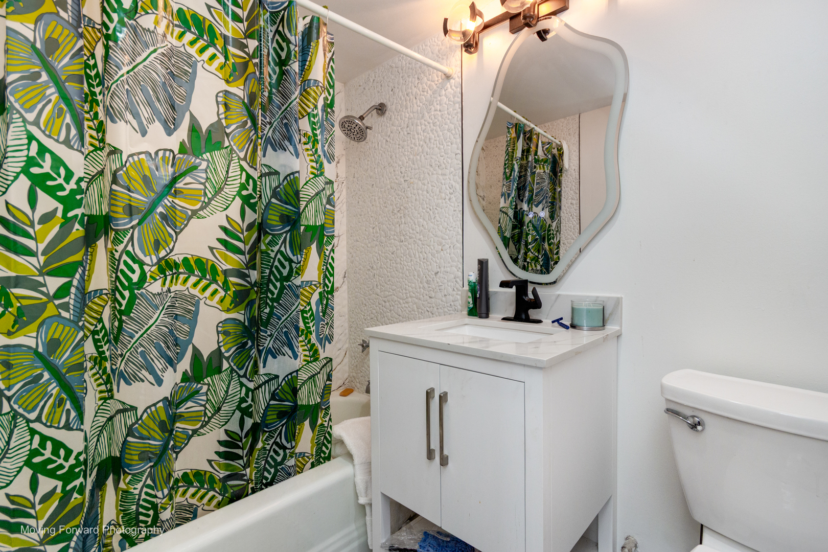 6730 S South Shore Drive #1504, Chicago, IL 60649