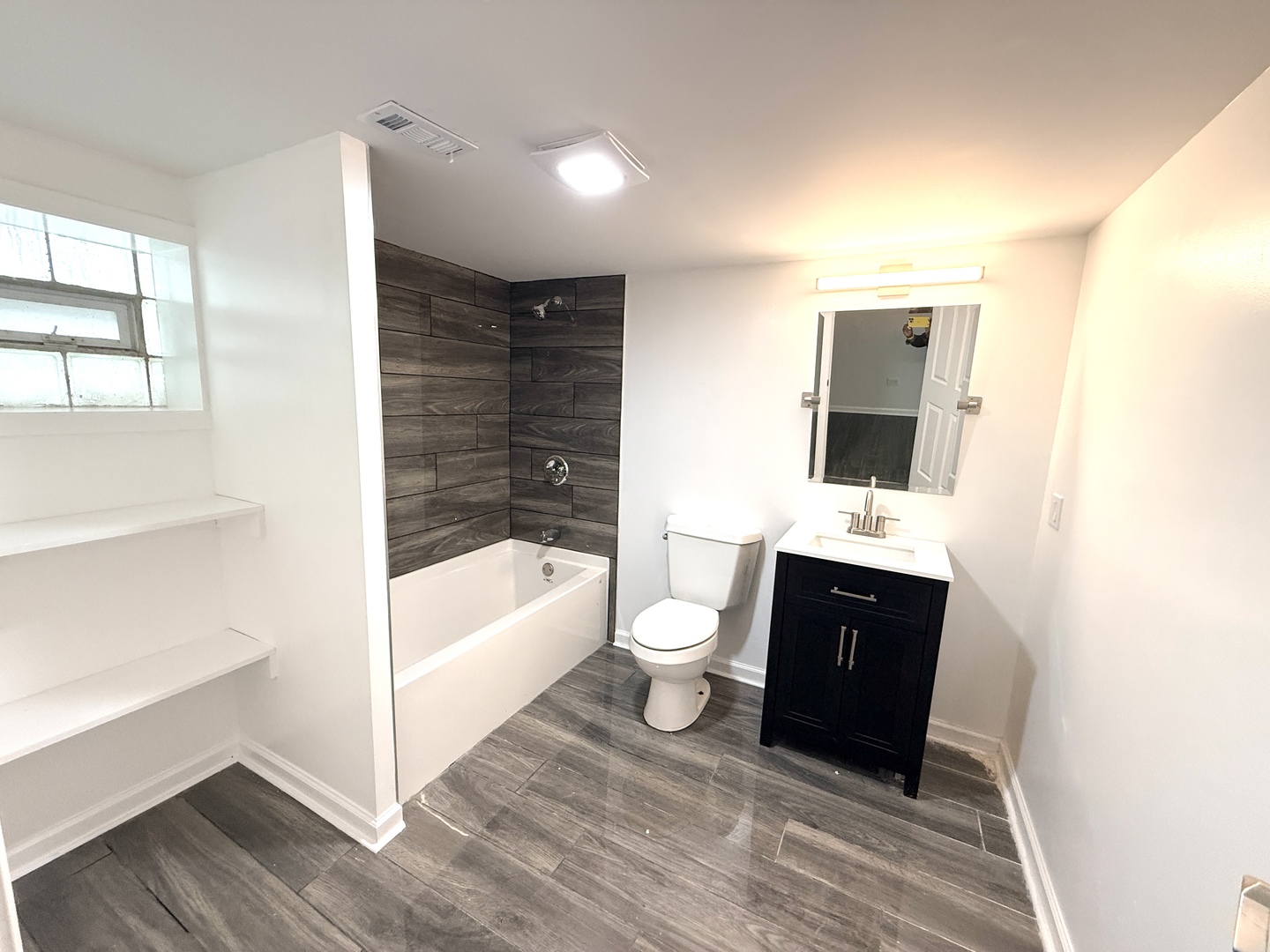 7805 S Homan Avenue, Chicago, IL 60652