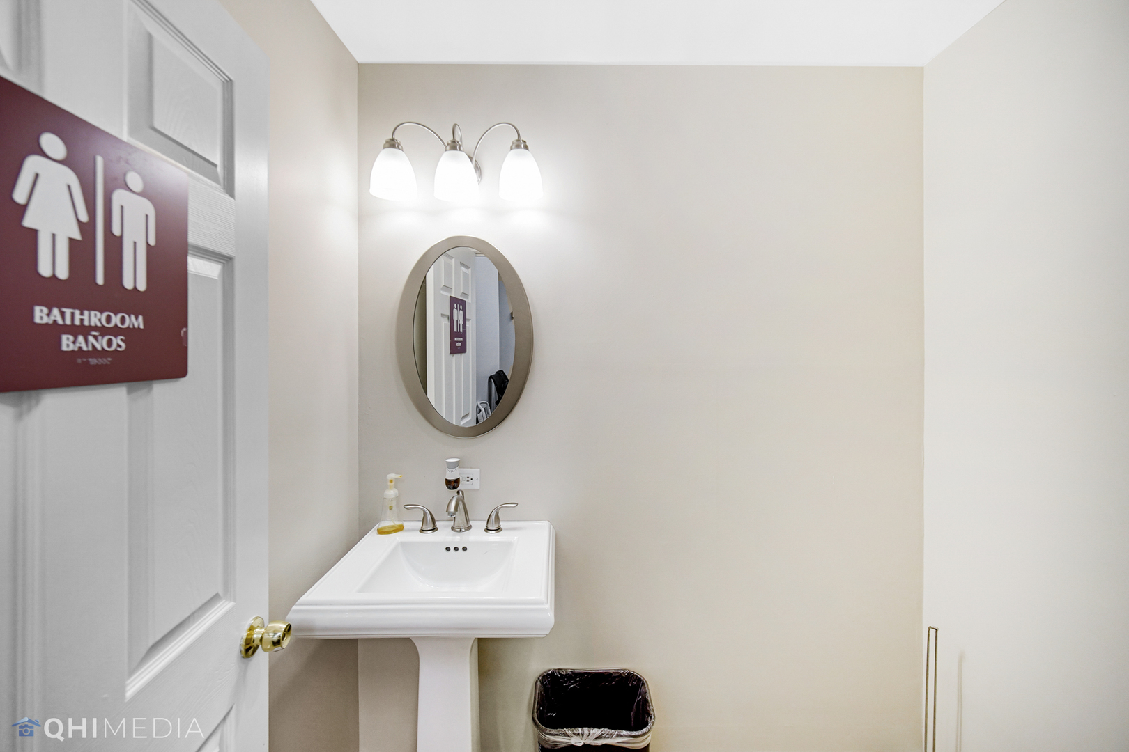 416 W Ontario Street #C-2, Chicago, IL 60610