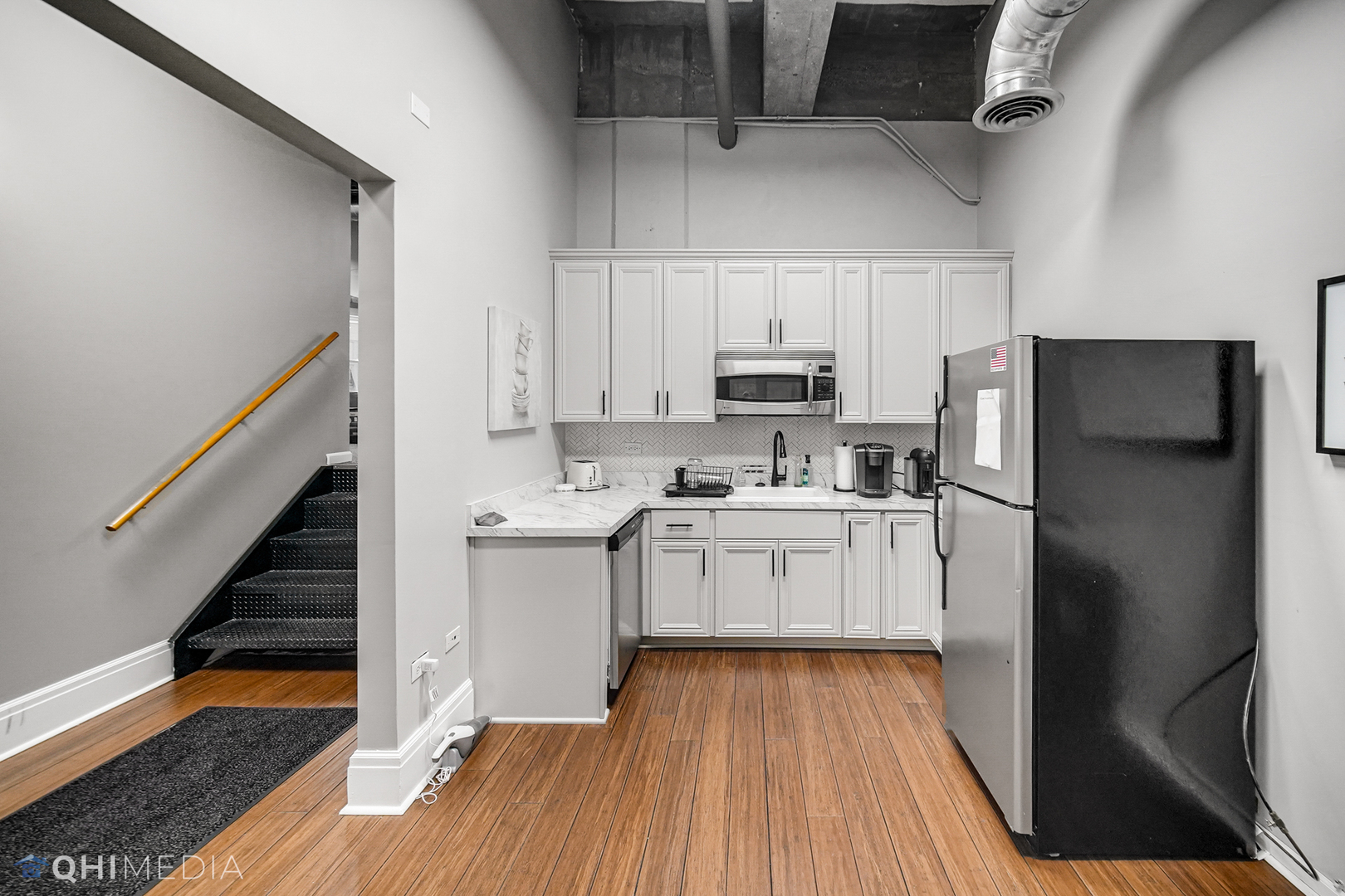 416 W Ontario Street #C-2, Chicago, IL 60610