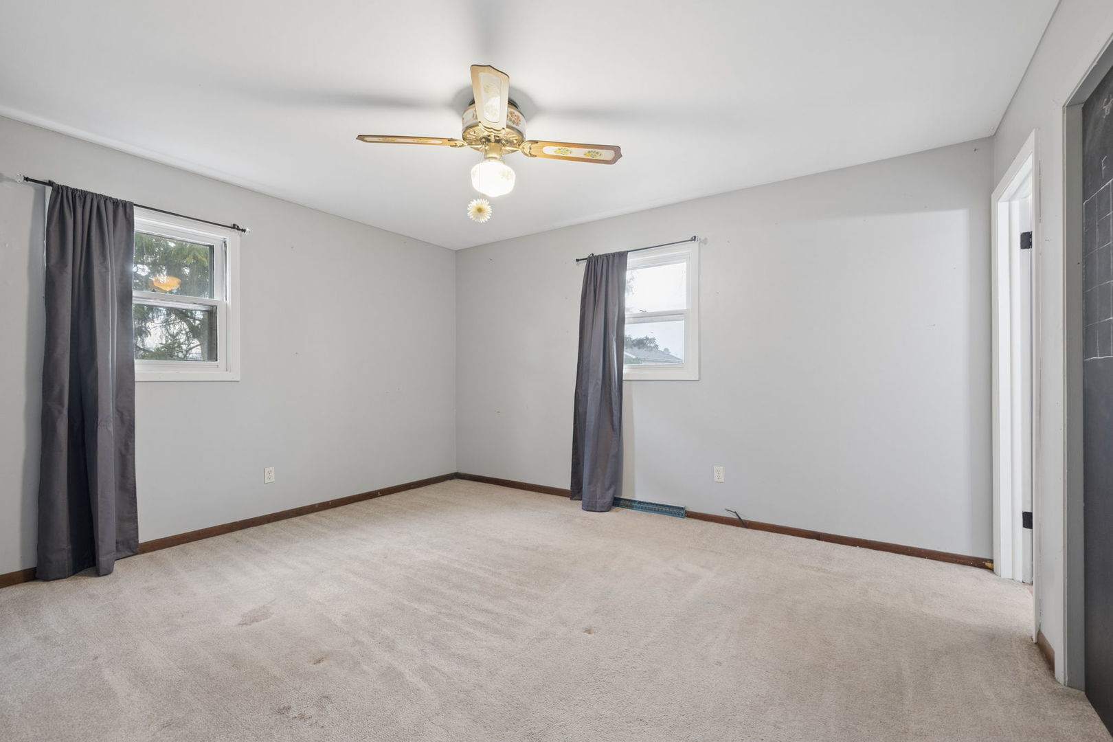 146 S Anderson Road, New Lenox, IL 60451