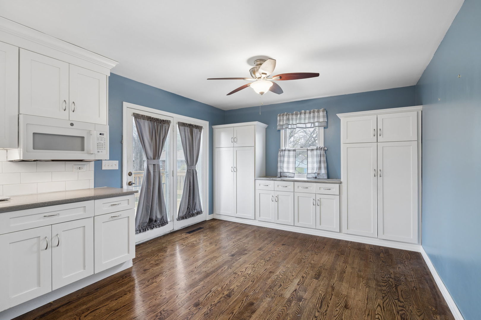 146 S Anderson Road, New Lenox, IL 60451