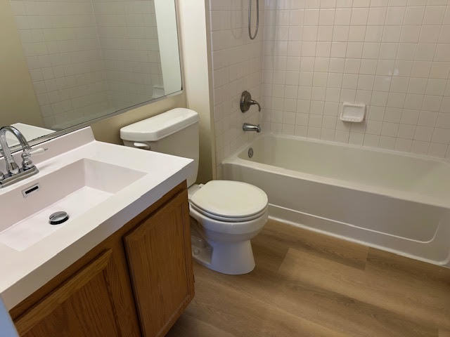 1217 Regent Drive, Mundelein, IL 60060