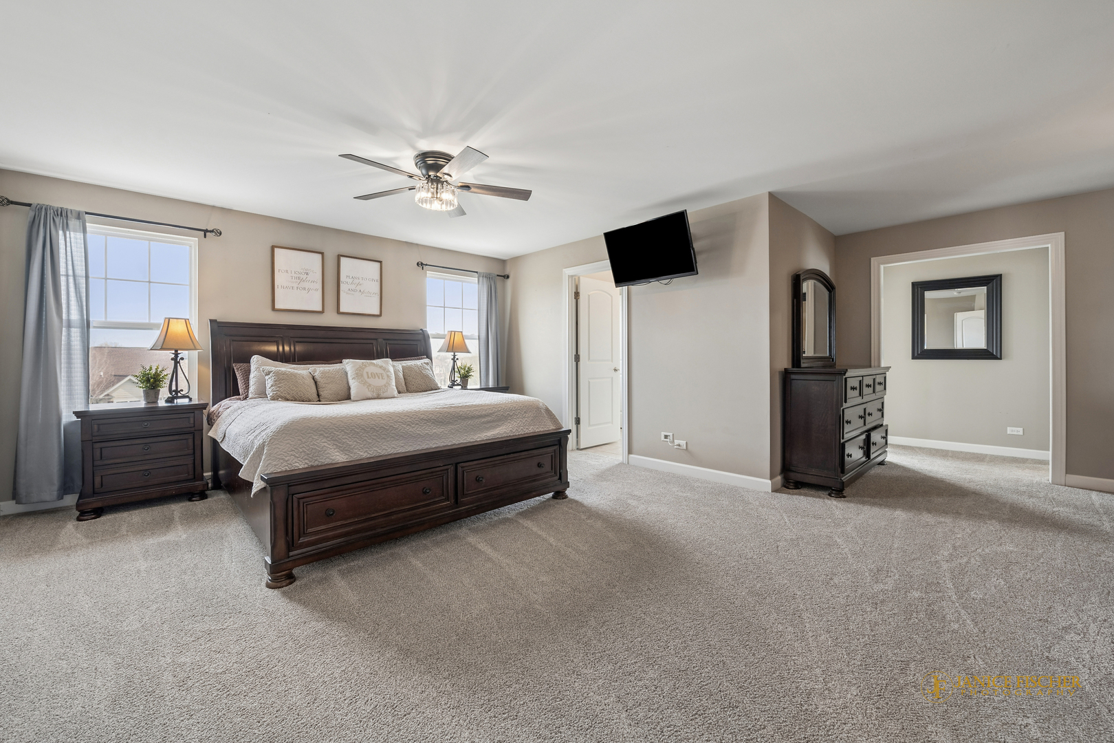 23752 N Sanctuary Club Drive, Kildeer, IL 60047