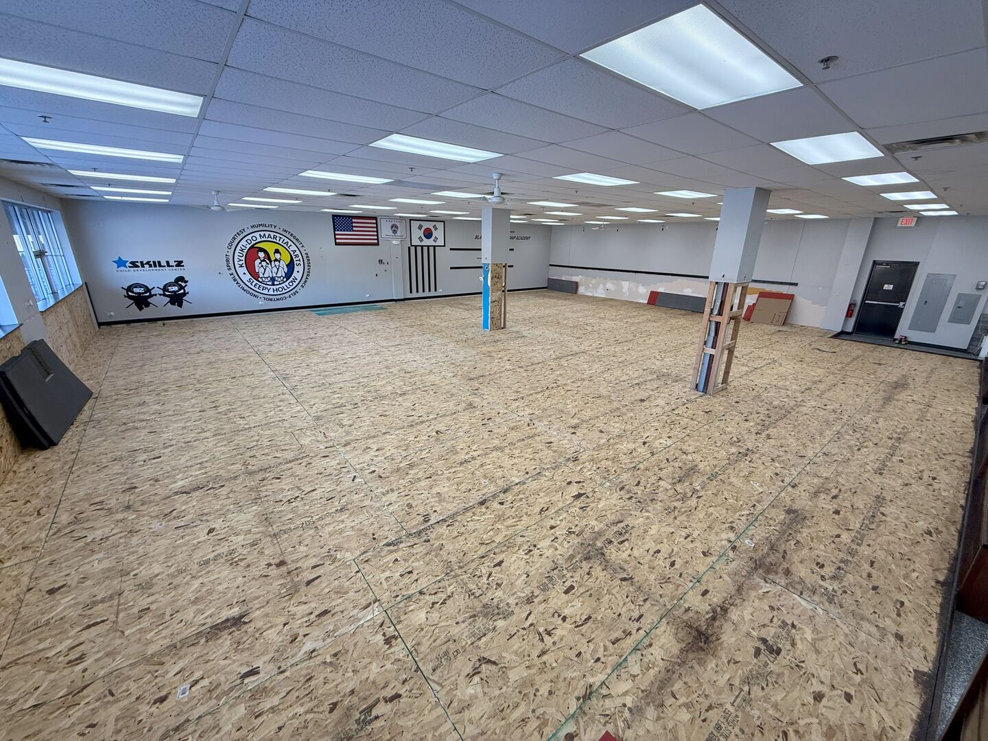 1049 W Main Street, Sleepy Hollow, IL 60118