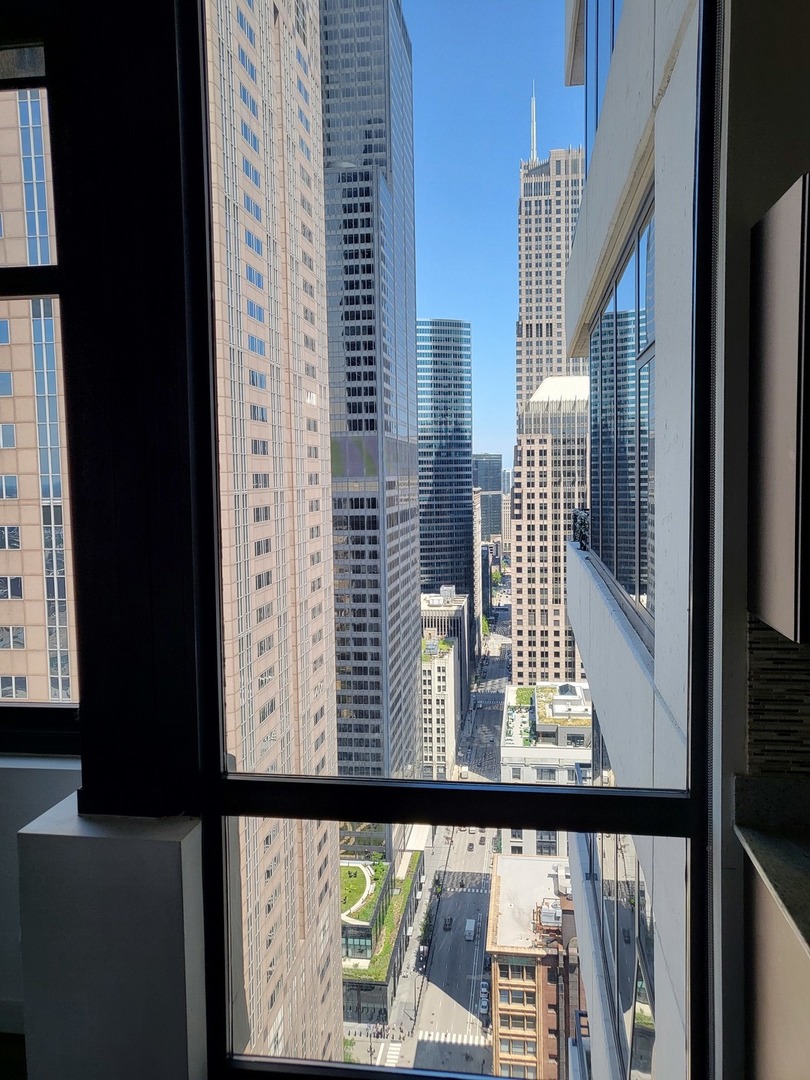 235 W VAN BUREN Street #4014, Chicago, IL 60607