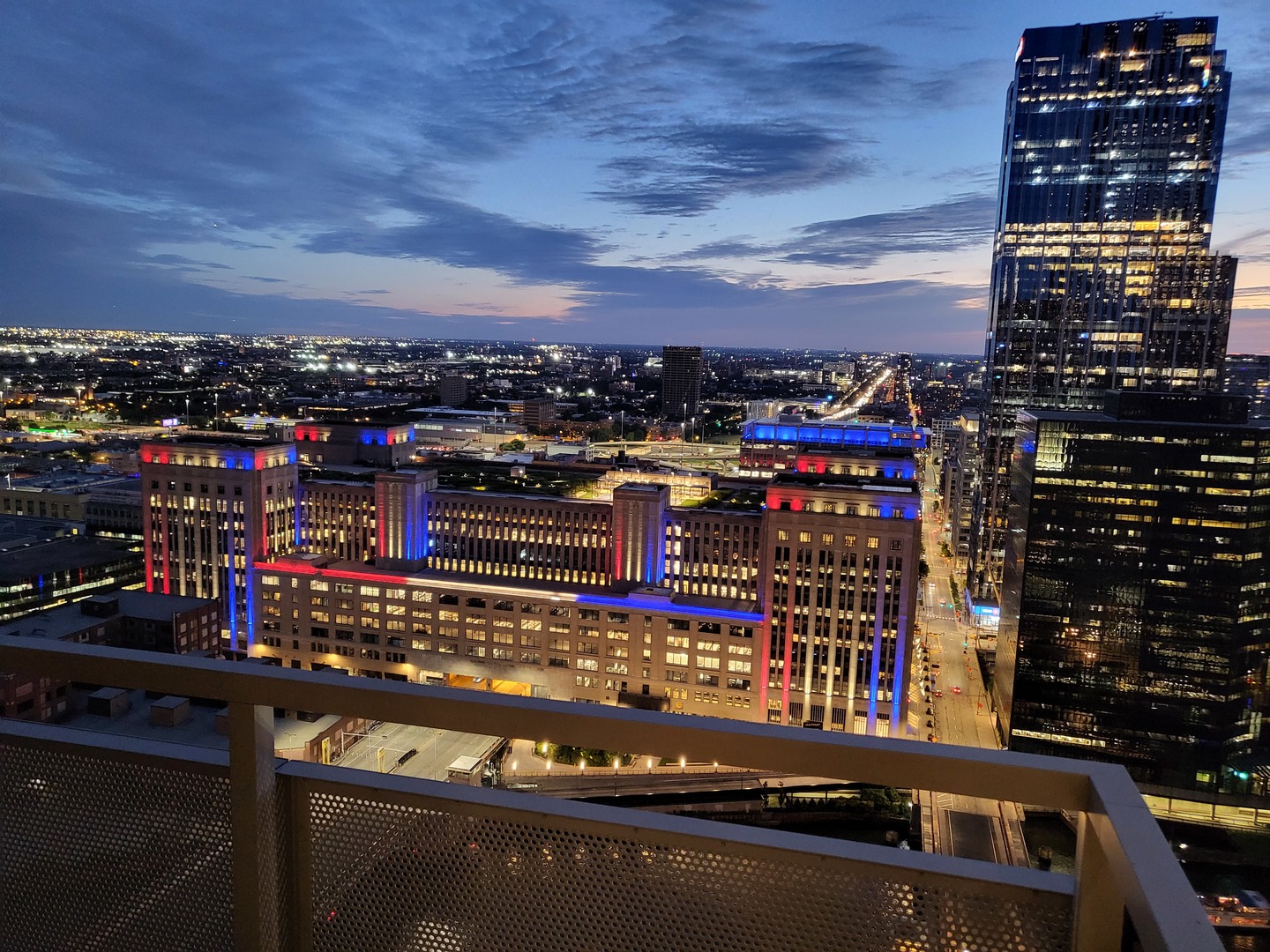 235 W VAN BUREN Street #4014, Chicago, IL 60607