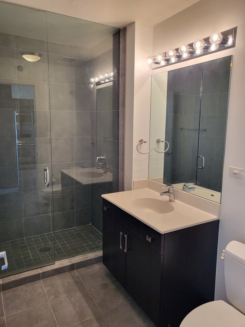 235 W VAN BUREN Street #4014, Chicago, IL 60607