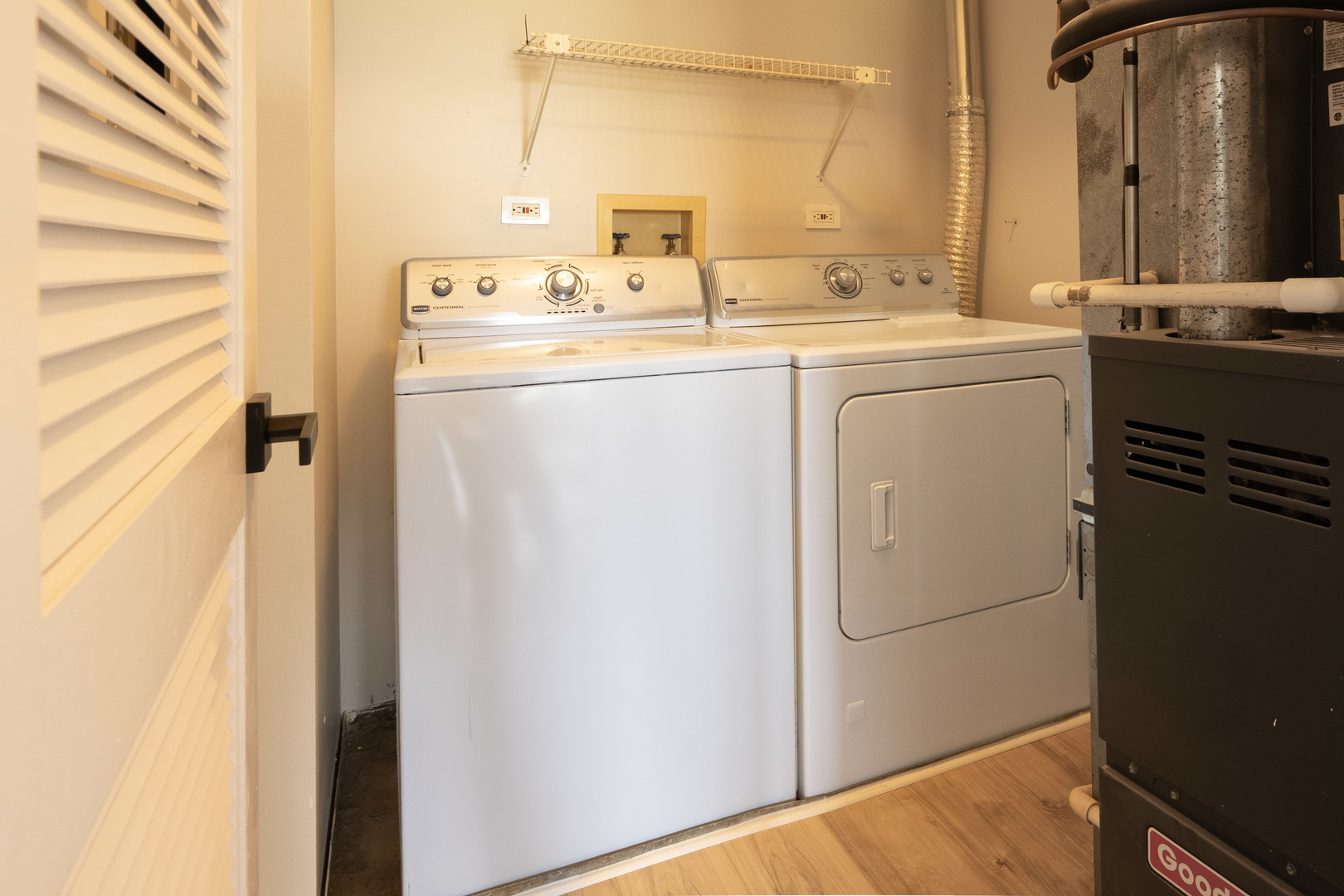 629 W Streamwood Boulevard #B, Streamwood, IL 60107