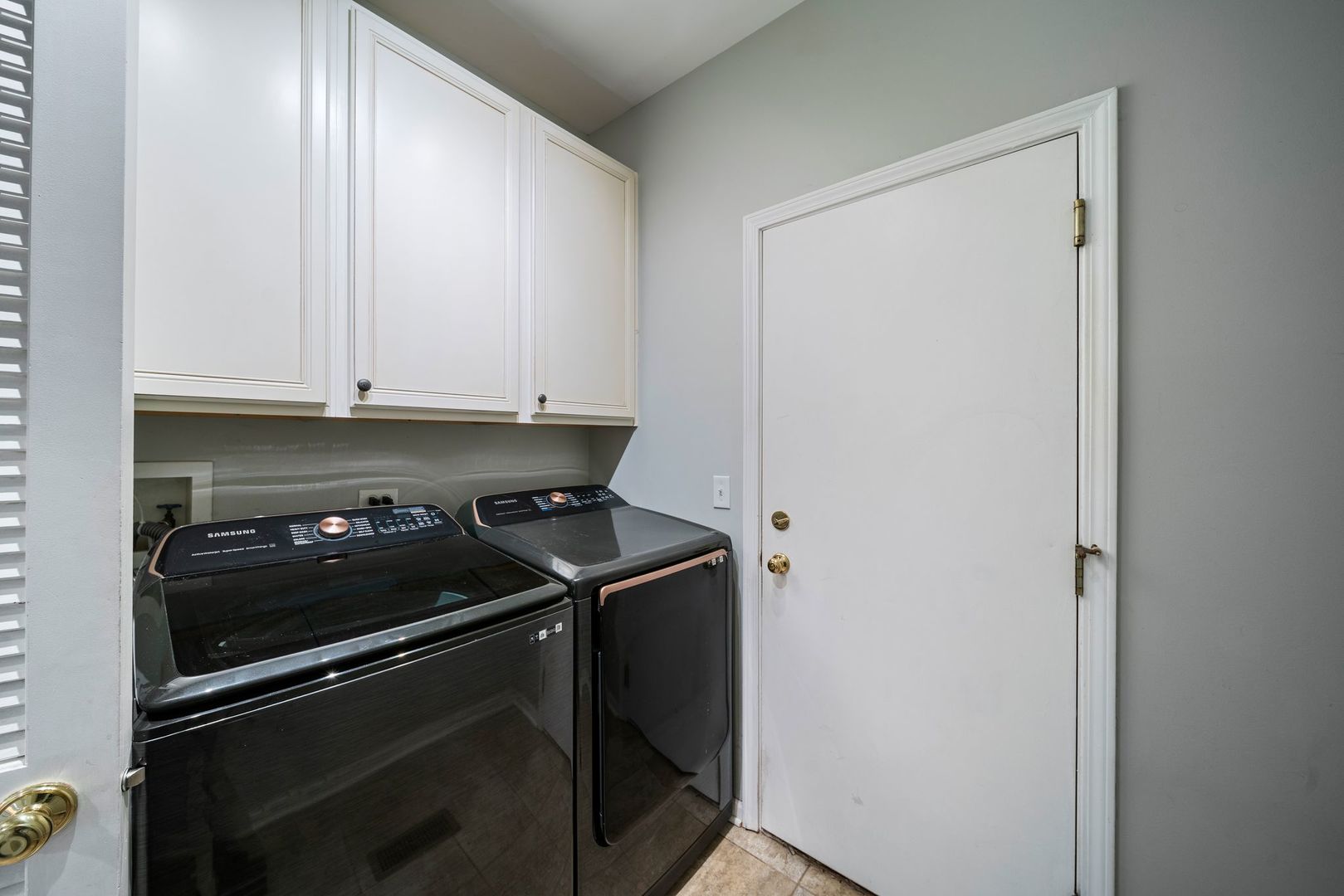 1126 Vista Drive, Gurnee, IL 60031