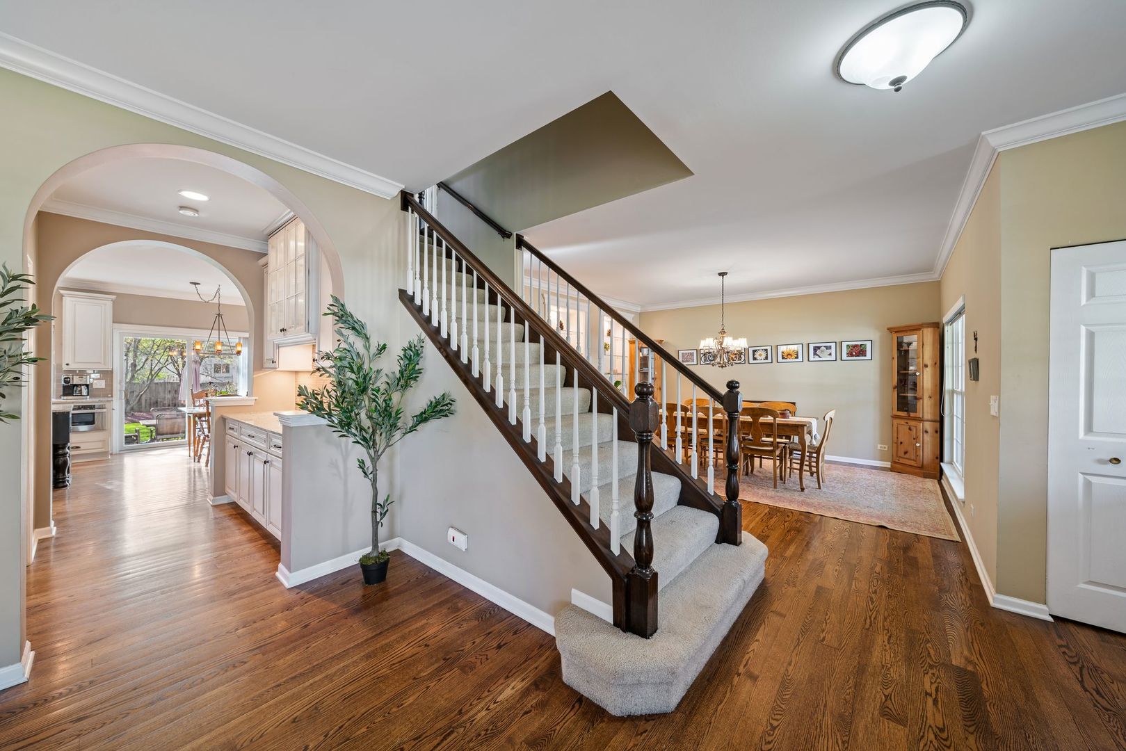 1126 Vista Drive, Gurnee, IL 60031