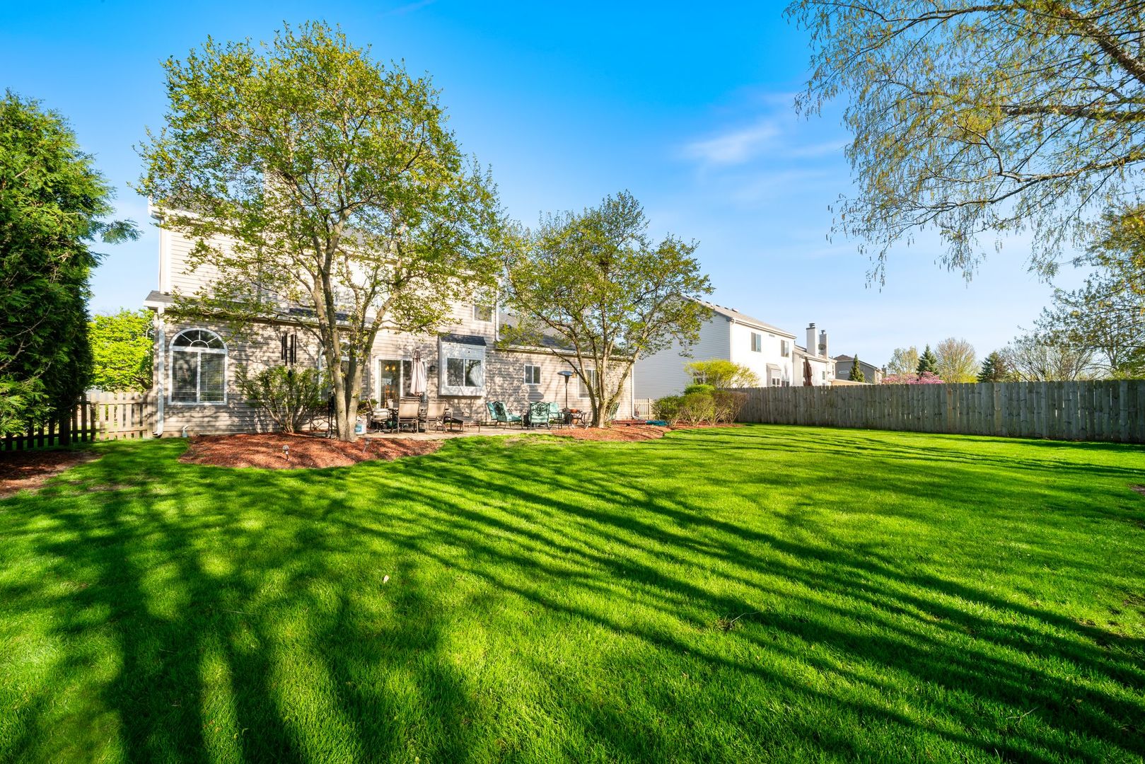 1126 Vista Drive, Gurnee, IL 60031