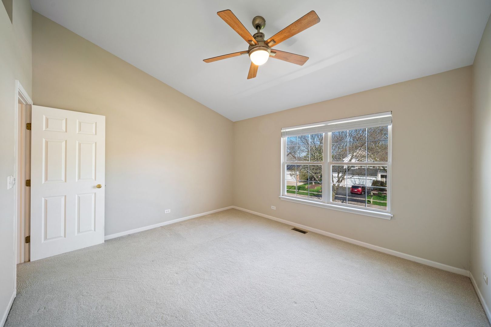 1126 Vista Drive, Gurnee, IL 60031