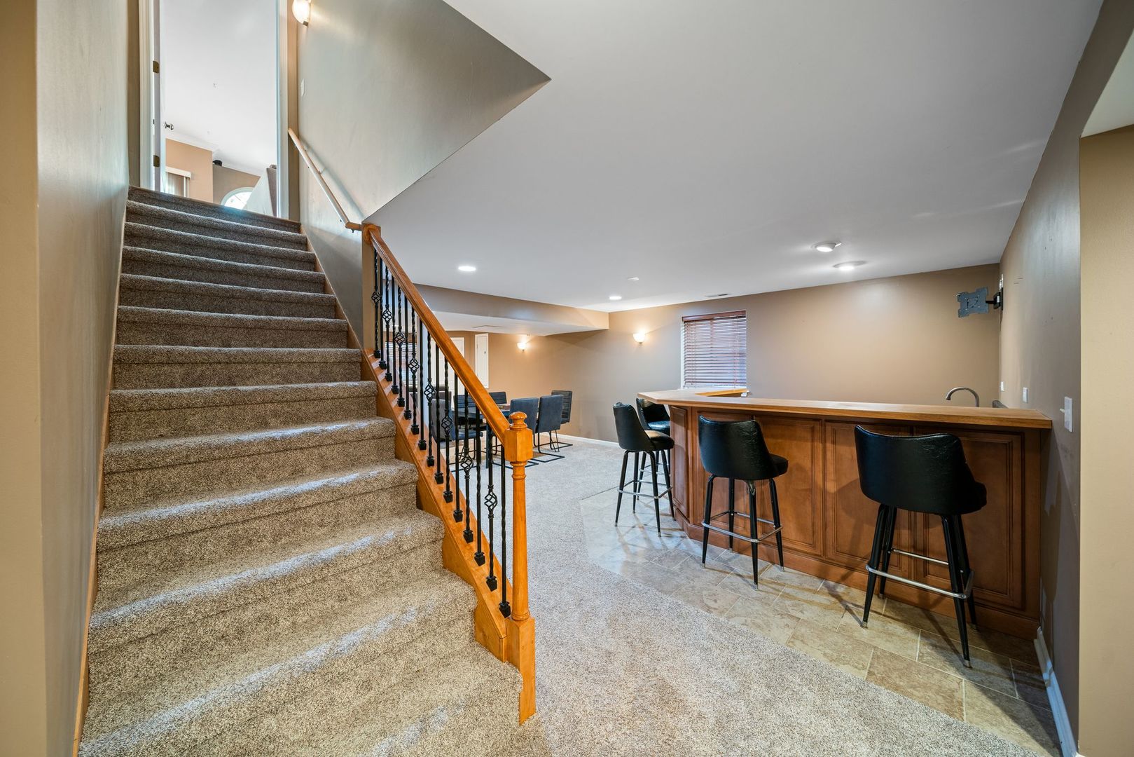 1126 Vista Drive, Gurnee, IL 60031