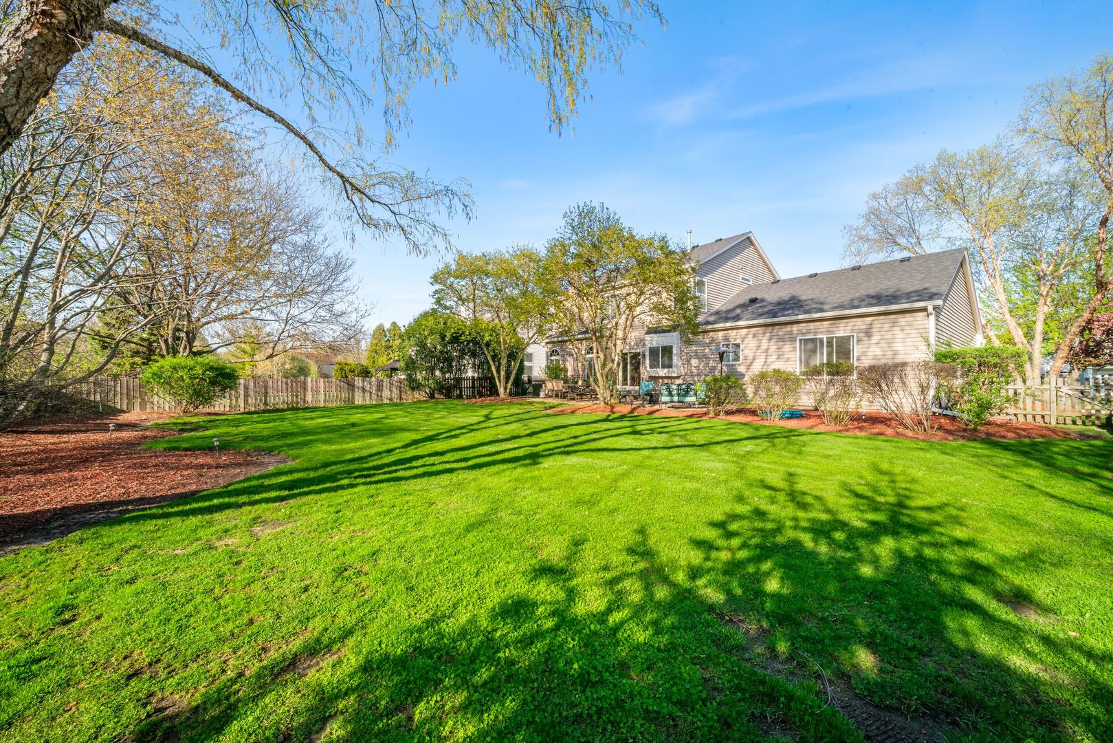 1126 Vista Drive, Gurnee, IL 60031