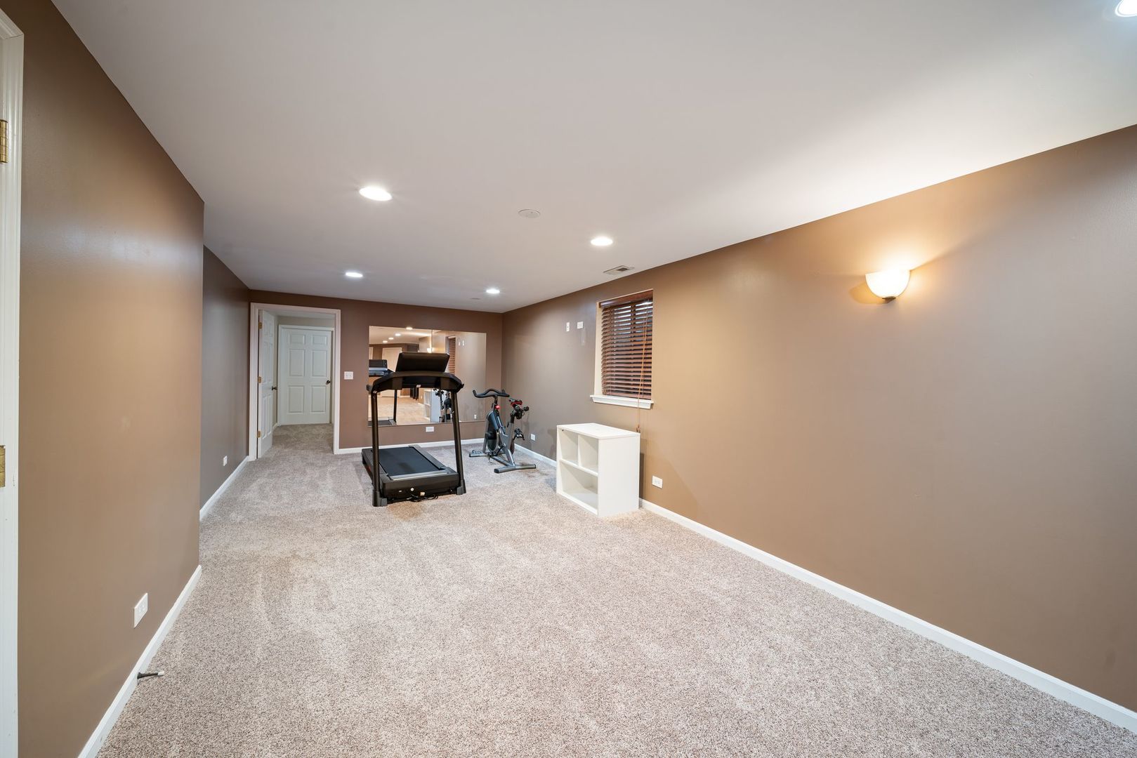 1126 Vista Drive, Gurnee, IL 60031