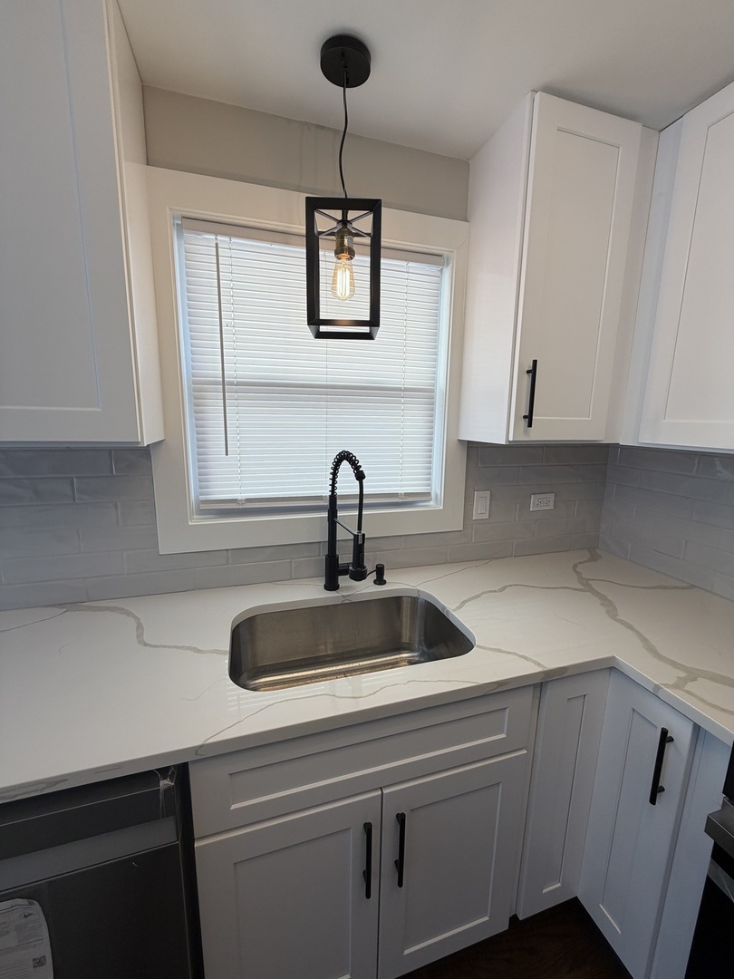 11647 S Aberdeen Street, Chicago, IL 60643