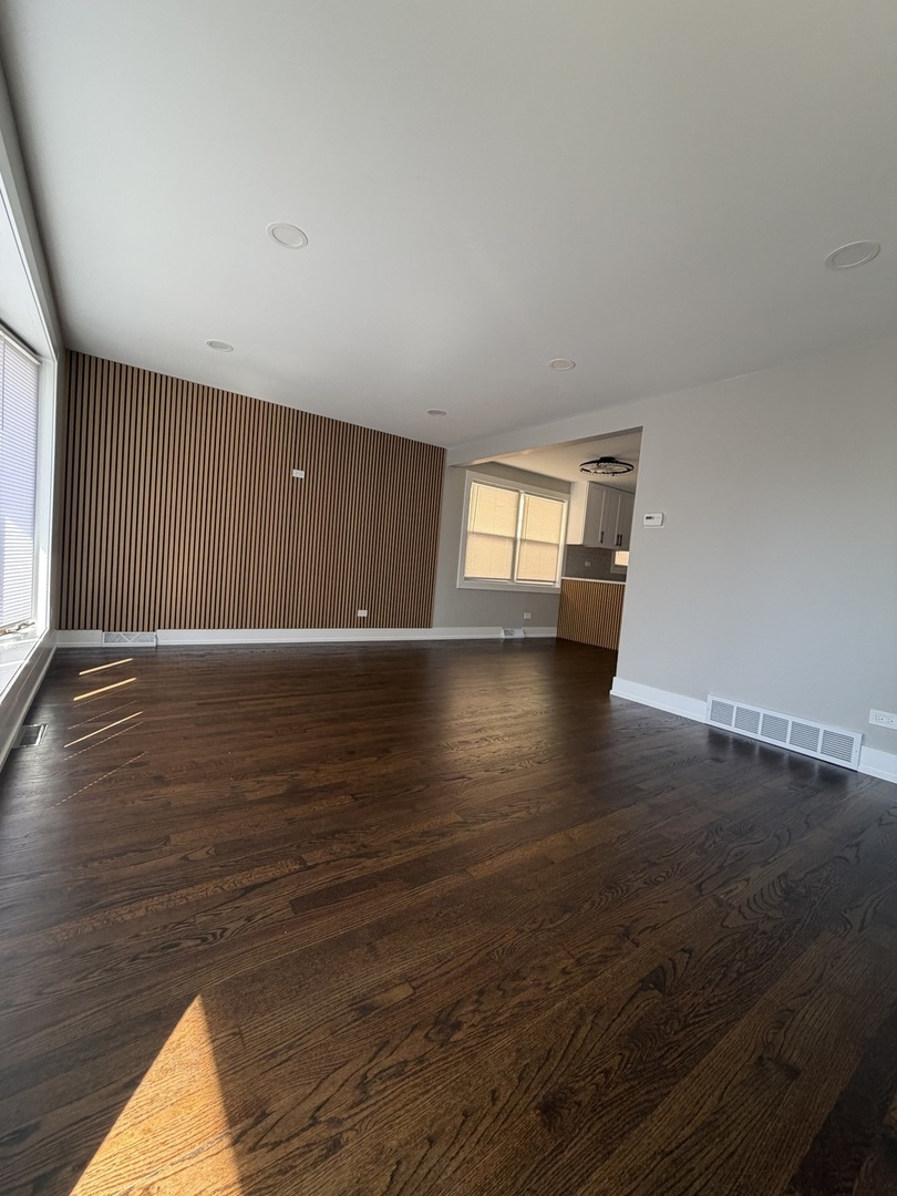 11647 S Aberdeen Street, Chicago, IL 60643