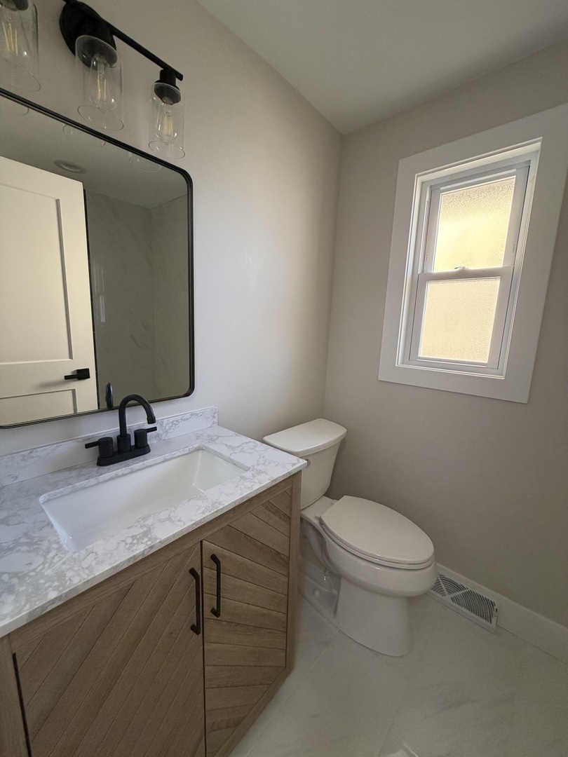 11647 S Aberdeen Street, Chicago, IL 60643