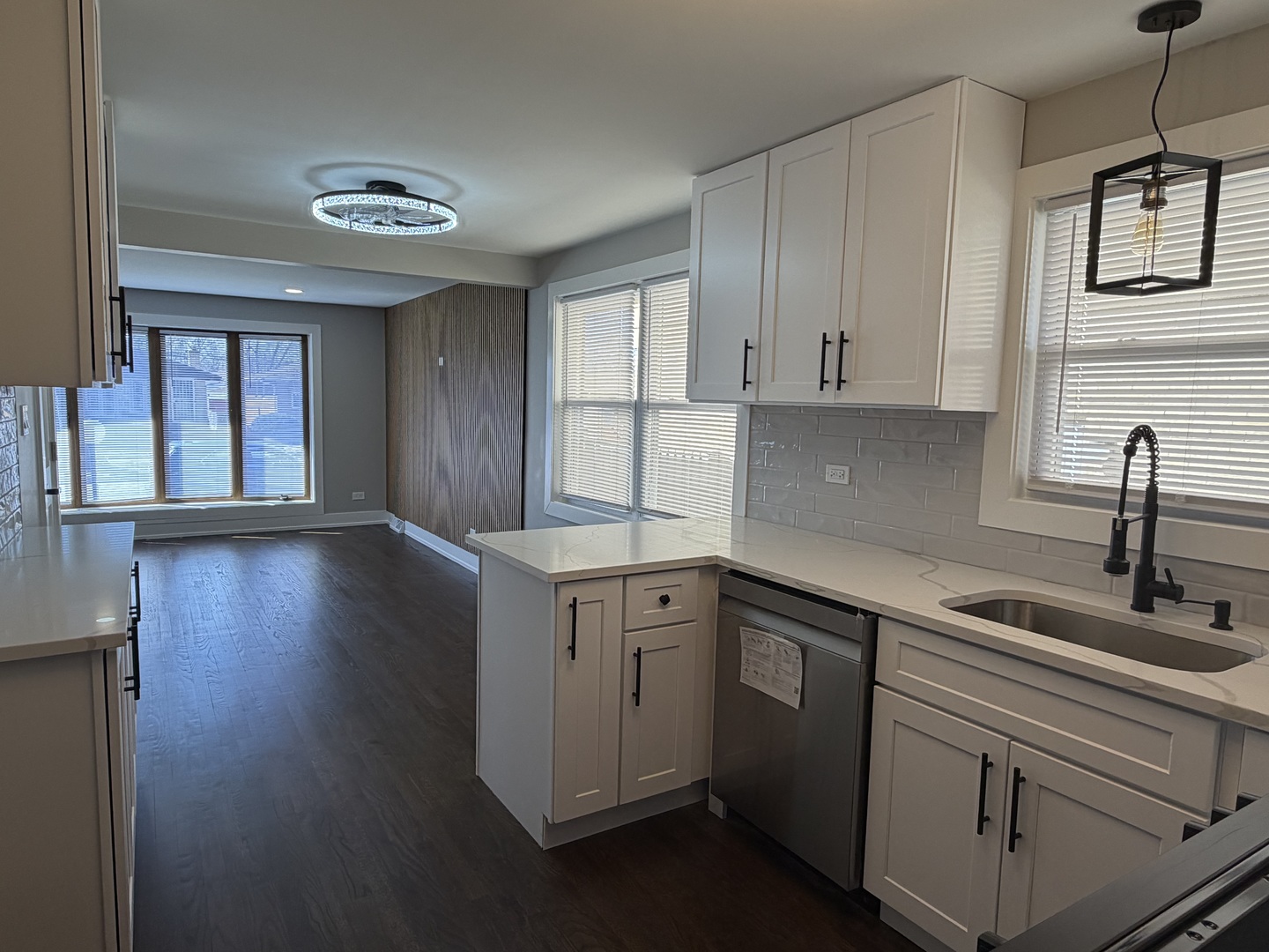 11647 S Aberdeen Street, Chicago, IL 60643