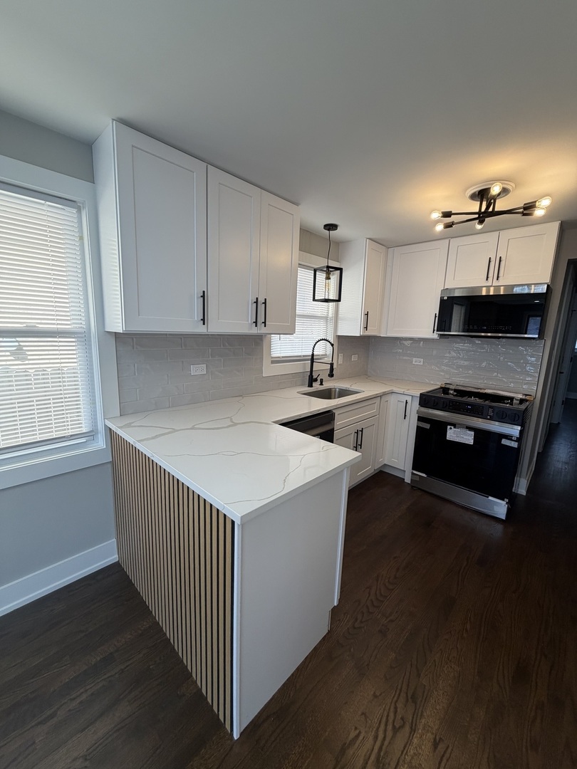 11647 S Aberdeen Street, Chicago, IL 60643