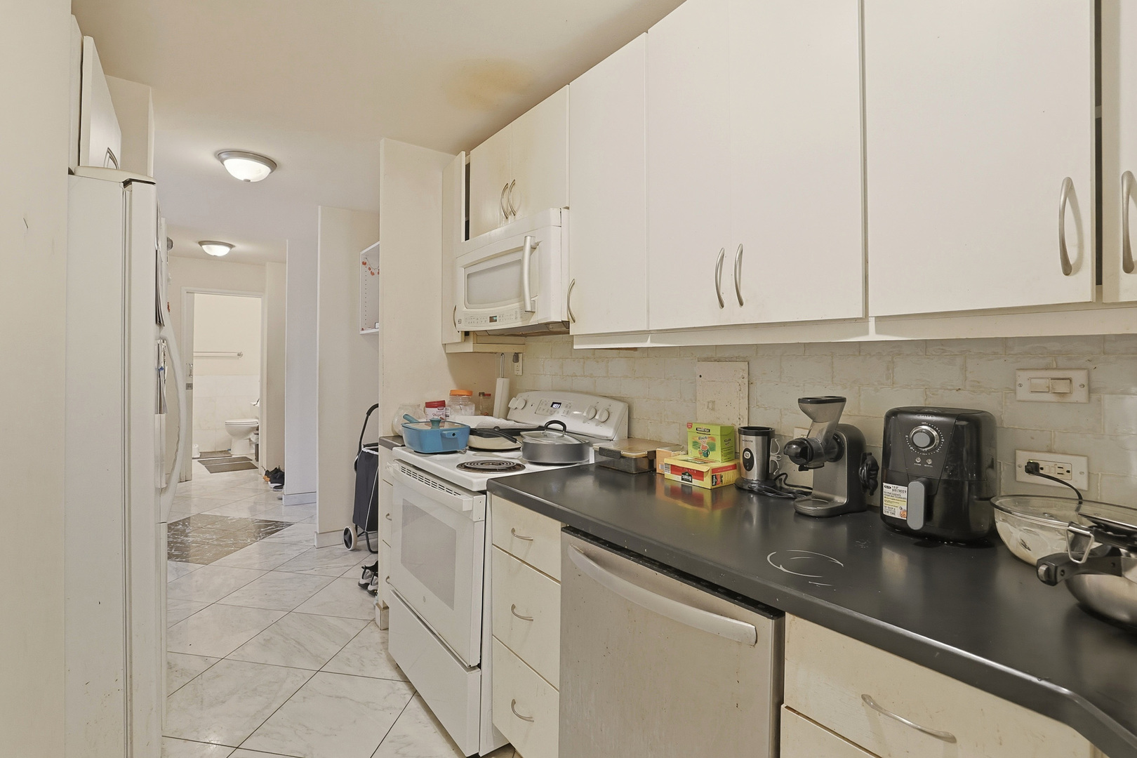 5701 N Sheridan Road #3E, Chicago, IL 60660