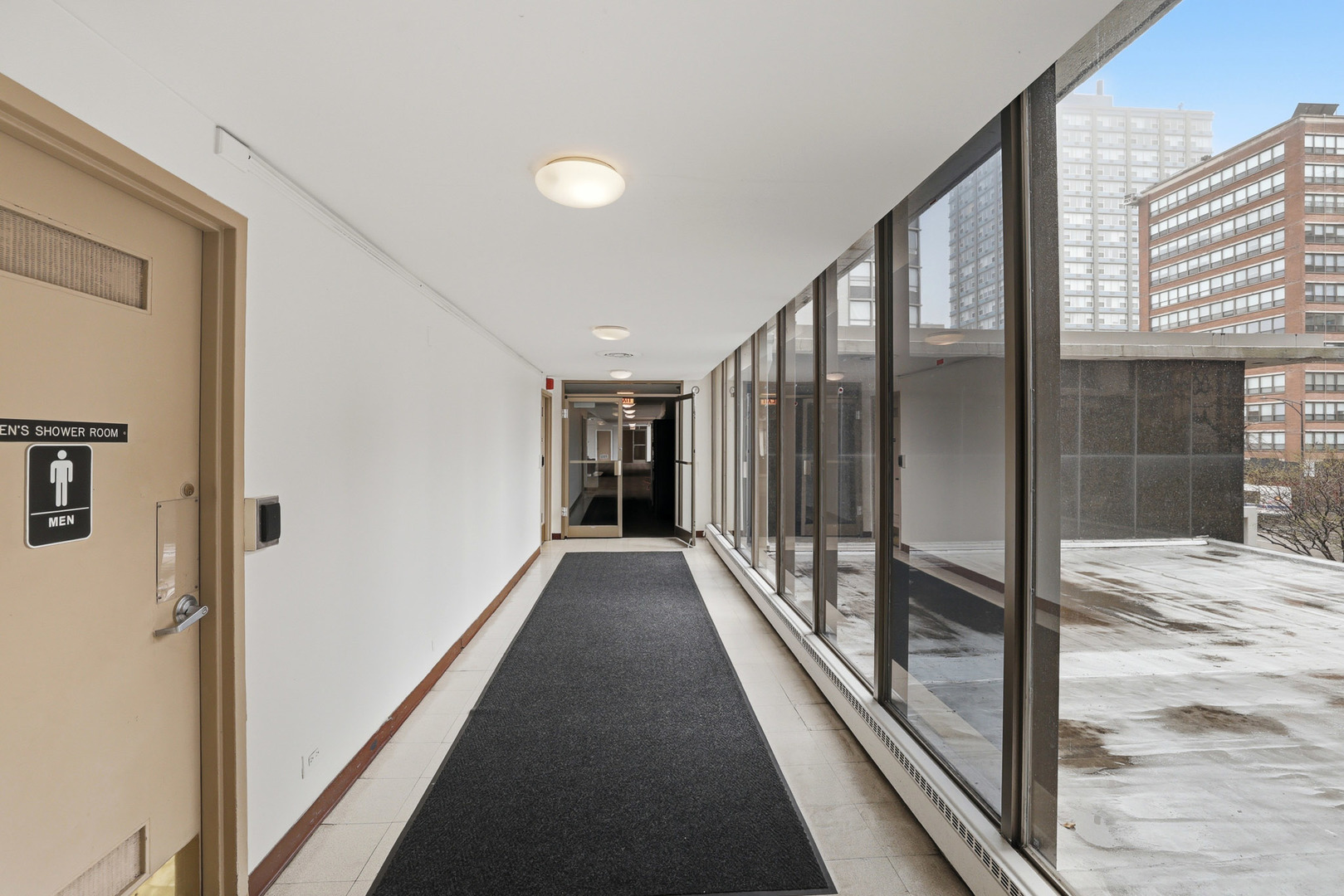 5701 N Sheridan Road #3E, Chicago, IL 60660