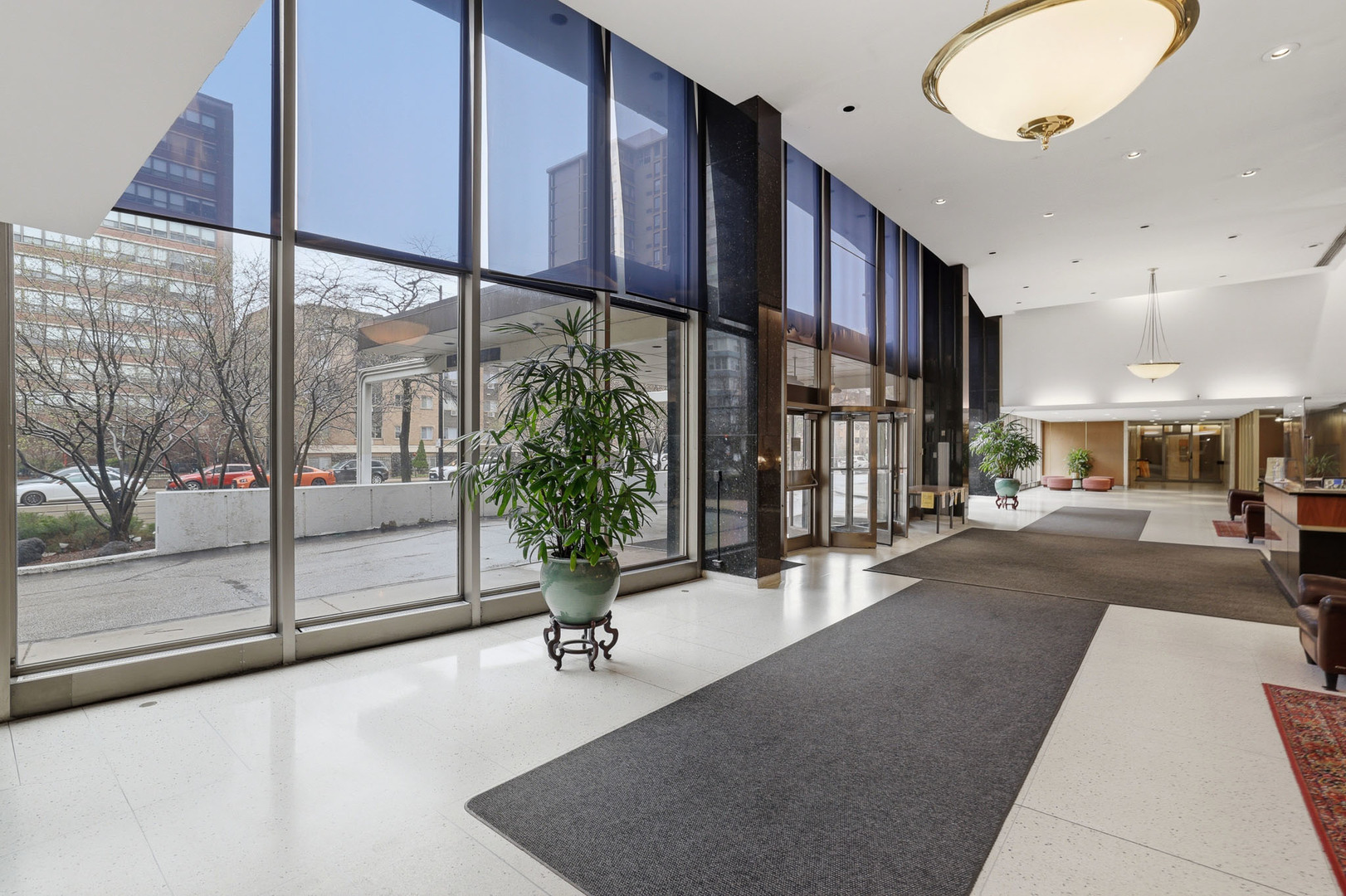 5701 N Sheridan Road #3E, Chicago, IL 60660