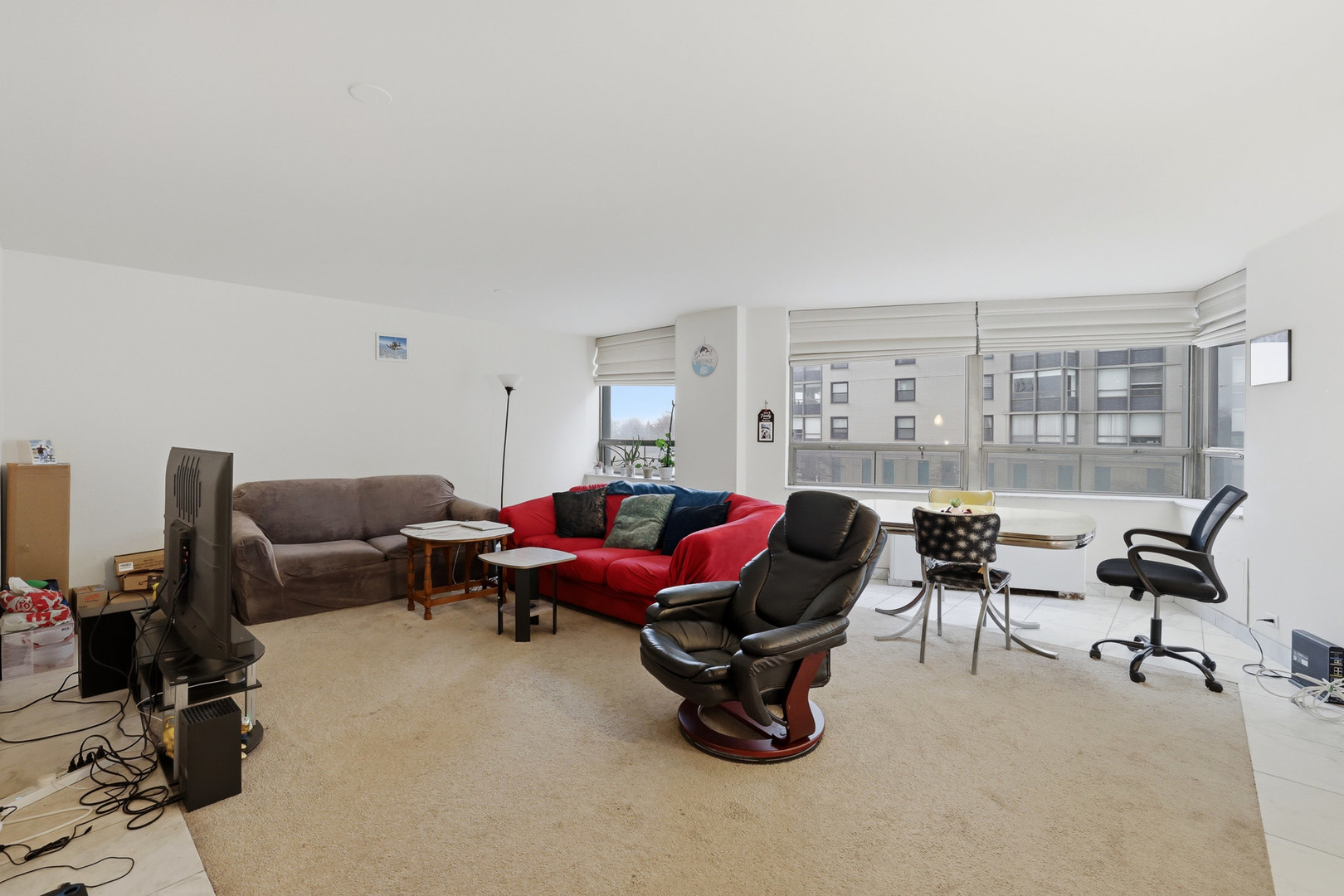 5701 N Sheridan Road #3E, Chicago, IL 60660