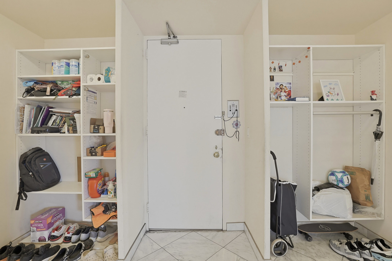 5701 N Sheridan Road #3E, Chicago, IL 60660