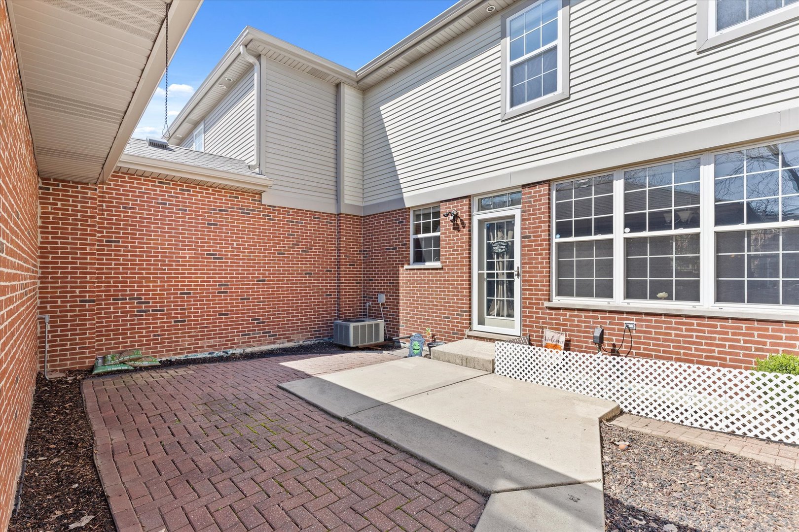 18608 W Point Drive, Tinley Park, IL 60477