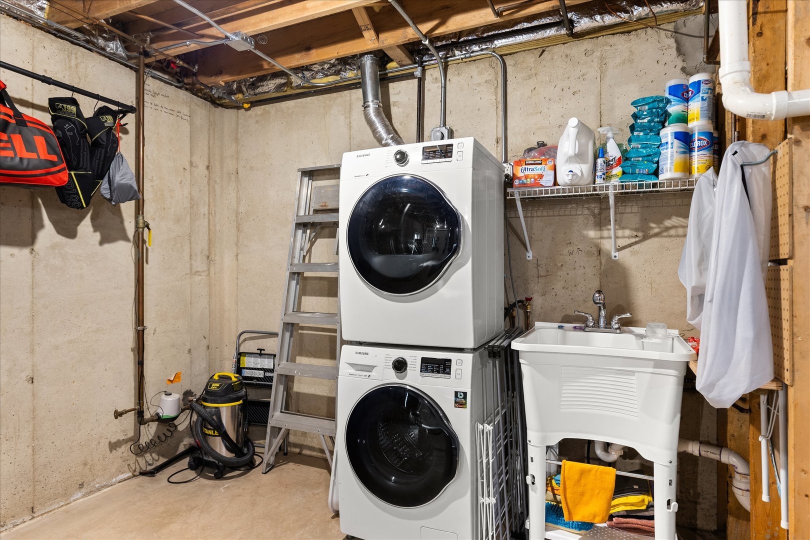 18608 W Point Drive, Tinley Park, IL 60477