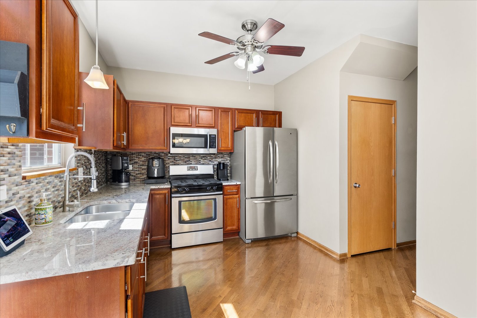 18608 W Point Drive, Tinley Park, IL 60477