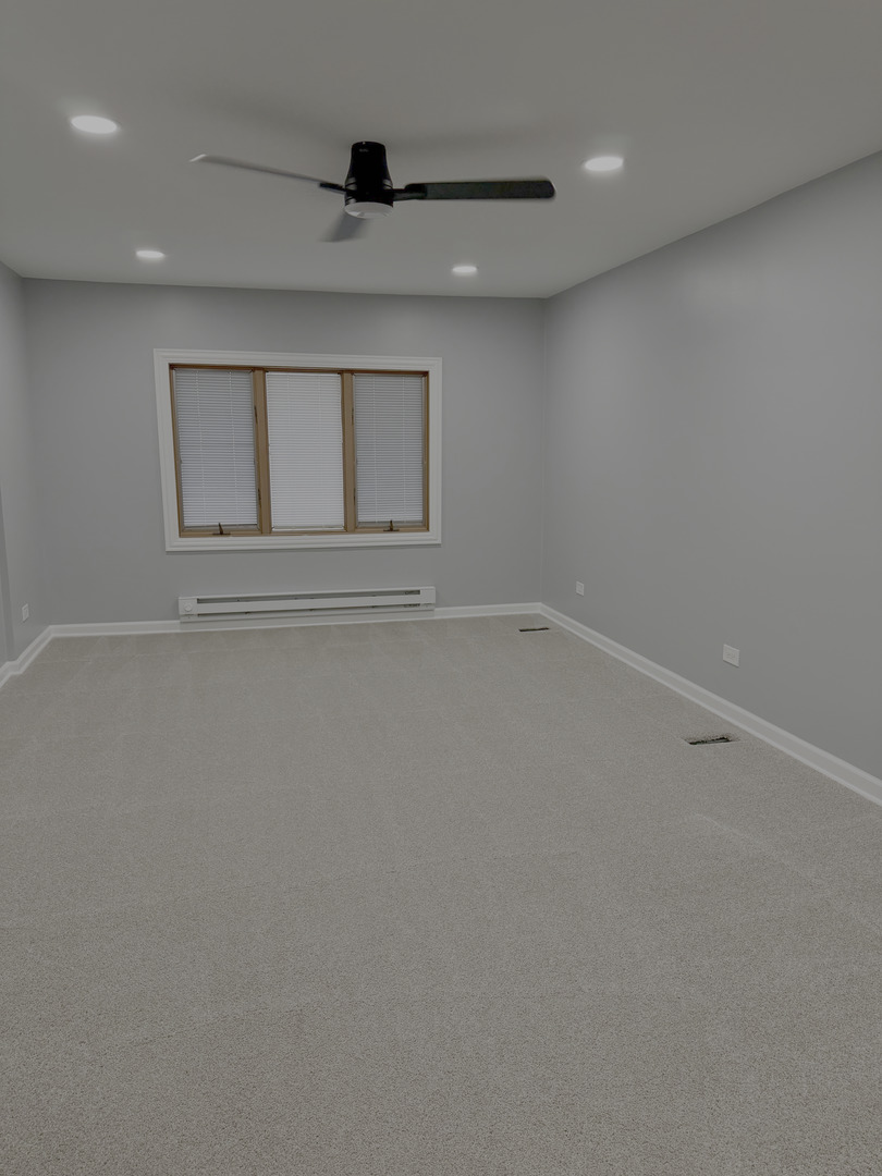 1310 SOMERSET Lane, Schaumburg, IL 60193