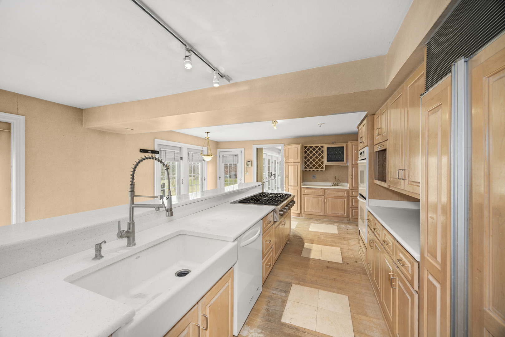 544 Aberdeen Road, Frankfort, IL 60423